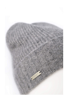 Шапка с отворотом / Seeberger