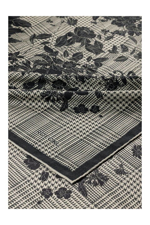 Платок из шерсти и шелка 130х130 см / Roeckl